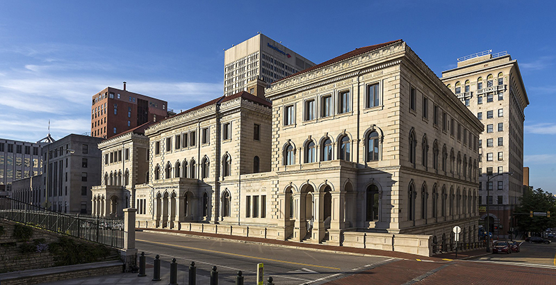 Court of Federal Appeals (Lewis F. Powell Courthouse) and the skyline of Richmond, Virginia, in the early morning from the foot of the Virginia Capitol grounds, Richmond, Virginia, USA