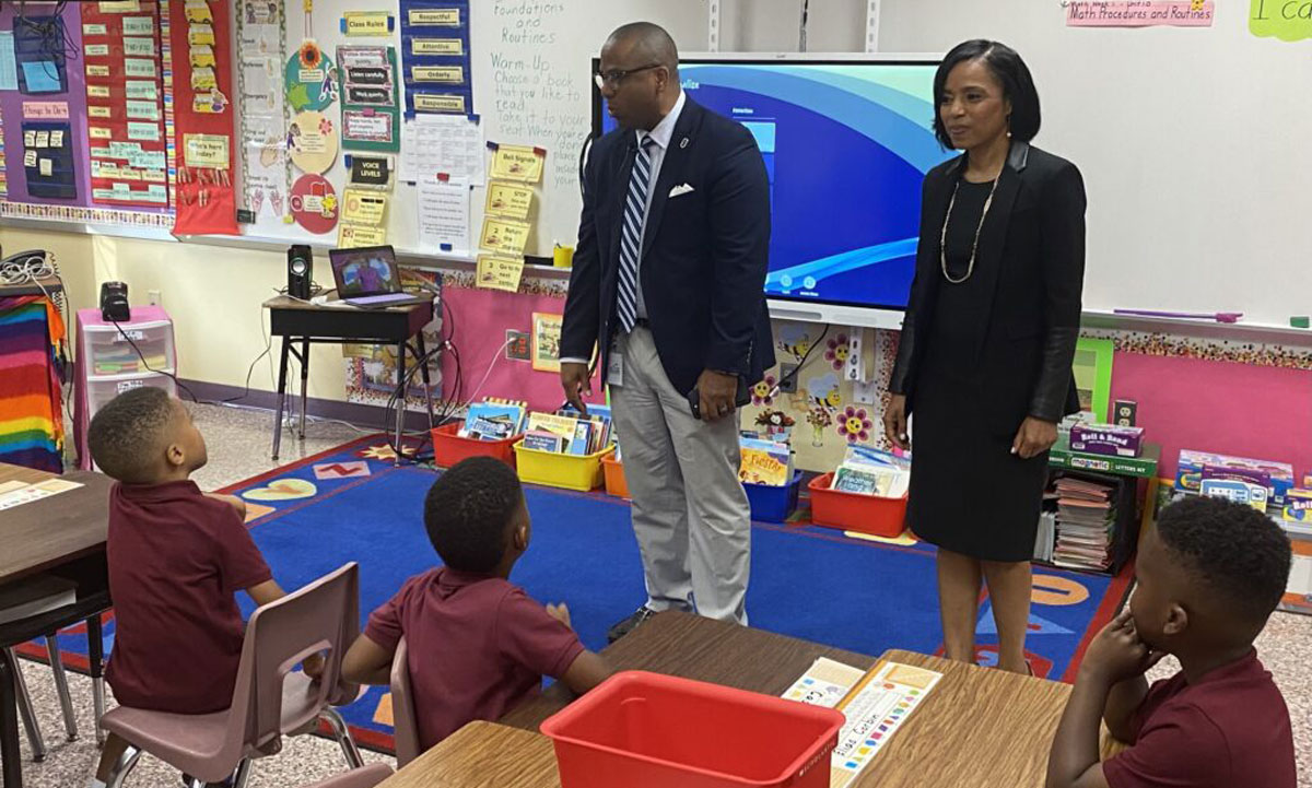 This is a photo of Prince George's County Superintendent and Executive speaking to students.